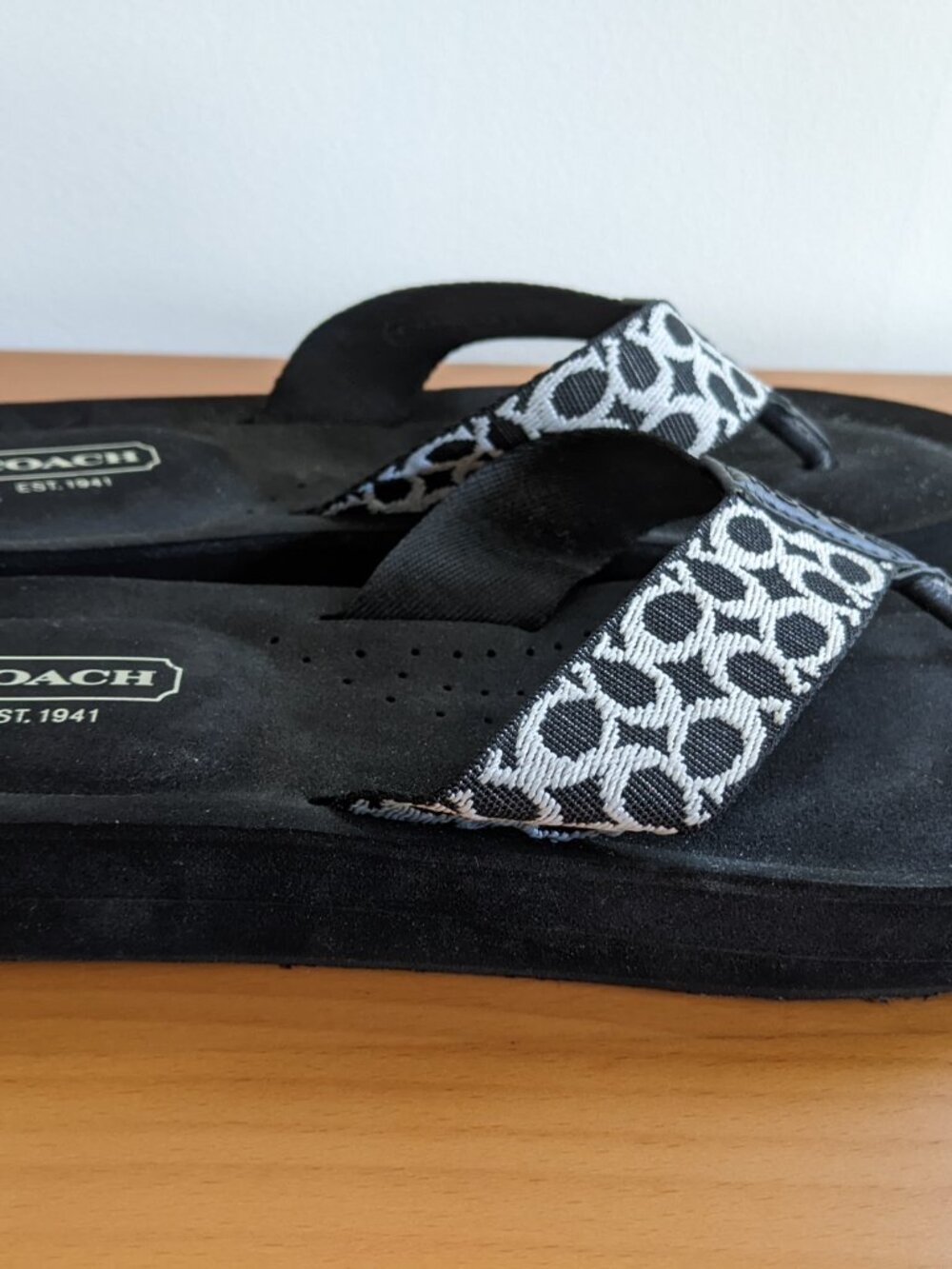 Coach Womens Jessalyn Wedge Flip Flop Sandals Black Size 7.5